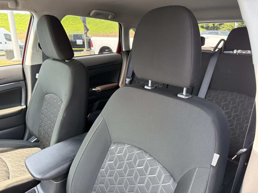 Used 2024 Mitsubishi Outlander Sport AWD image 22