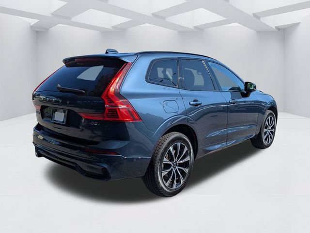 Certified 2025 Volvo XC60 B5 Plus AWD/4WD image 5