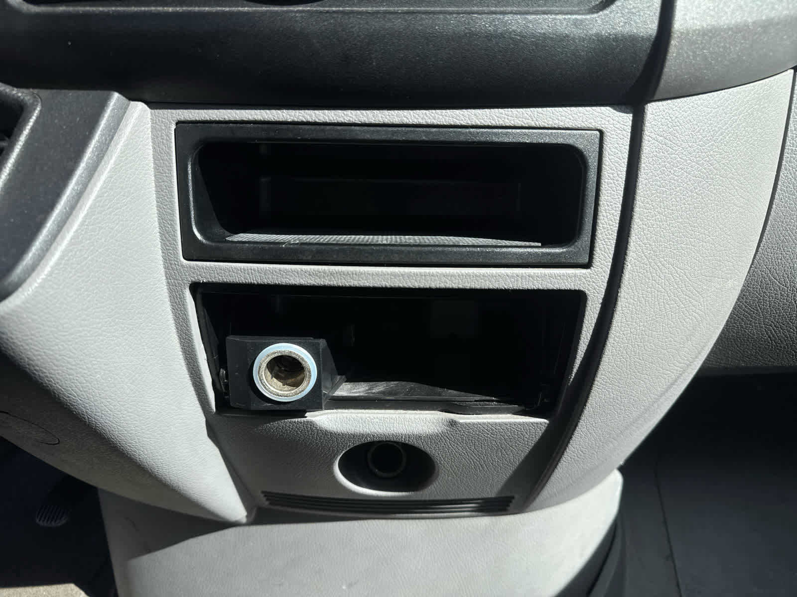 Used 2017 Mercedes-Benz Sprinter 2500 image 23