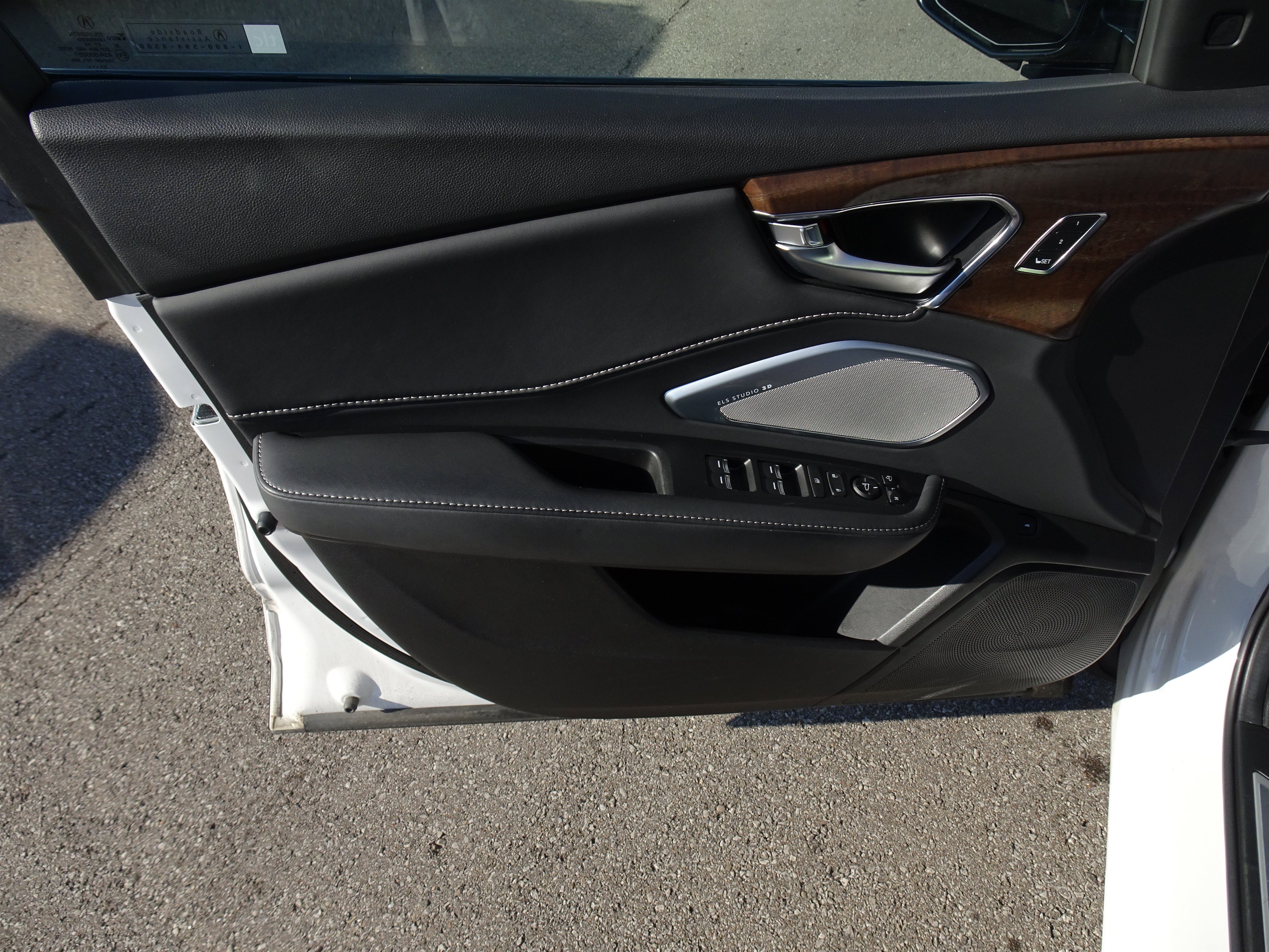 Used 2024 Acura RDX w/ Advance Package AWD/4WD image 14