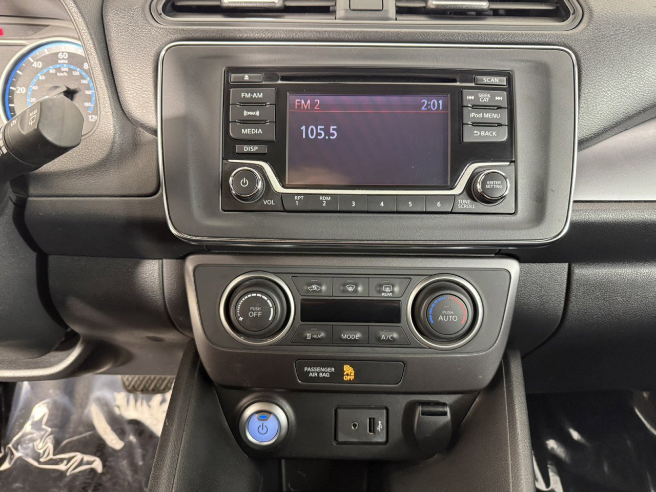 Used 2019 Nissan Leaf S w/ S Charge Package image 19