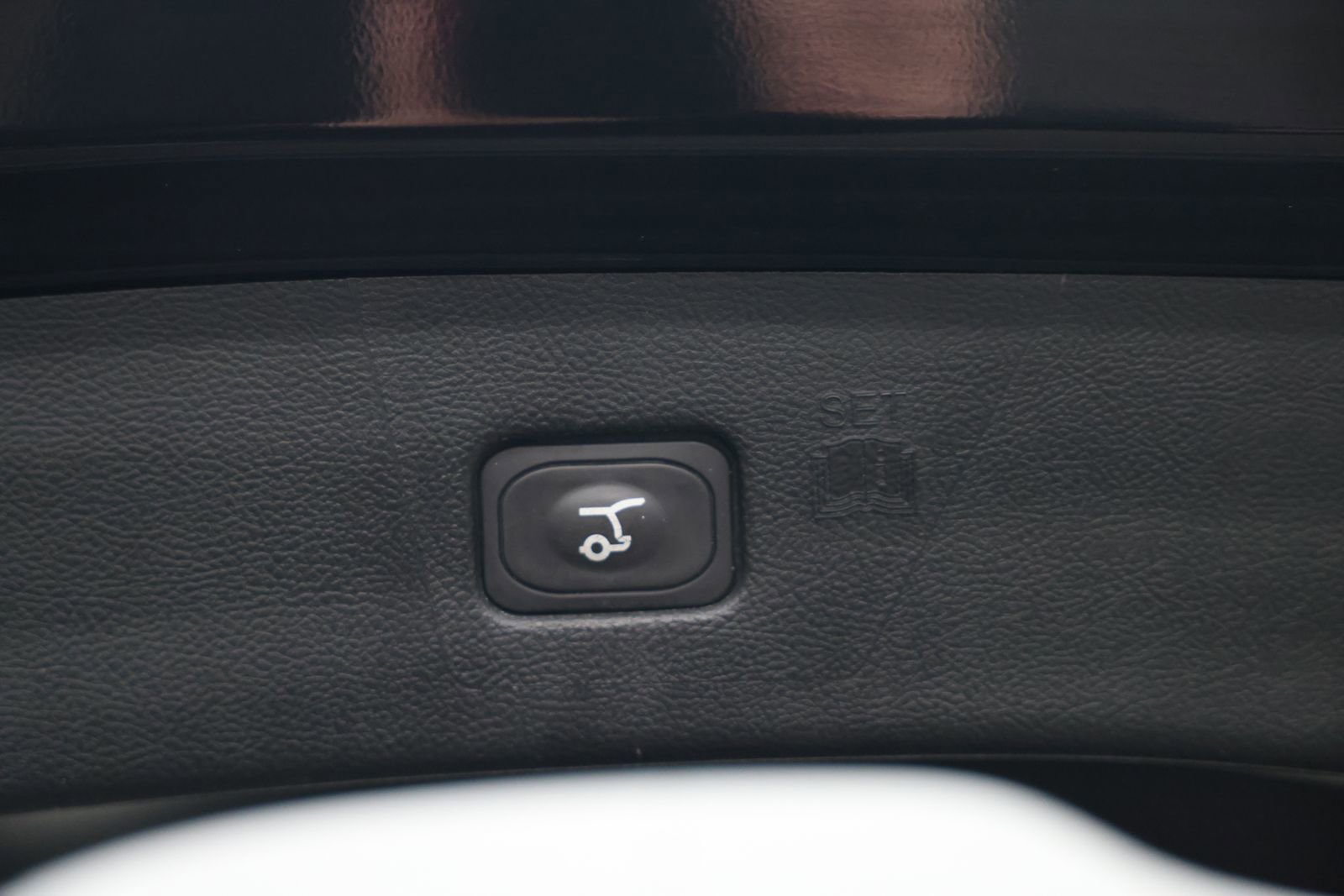 Certified 2022 Ford Edge SEL w/ Convenience Package image 13