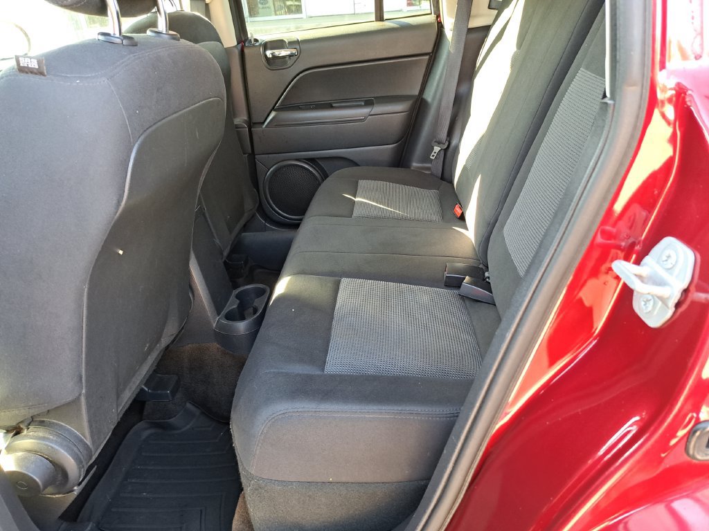 Used 2015 Jeep Compass Sport w/ Power Value Group FWD image 23