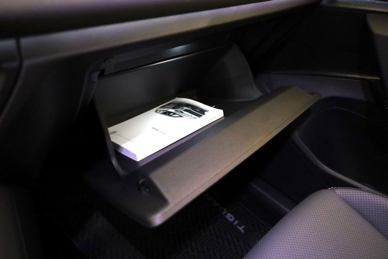 New 2026 Volkswagen Tiguan SE R-Line image 22