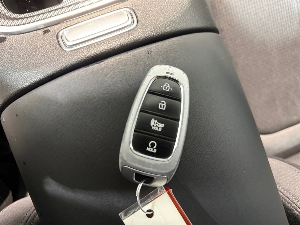 Used 2021 Hyundai Santa Fe SEL w/ Cargo Package image 32