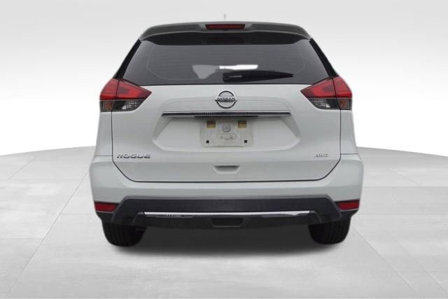 Used 2017 Nissan Rogue S image 4