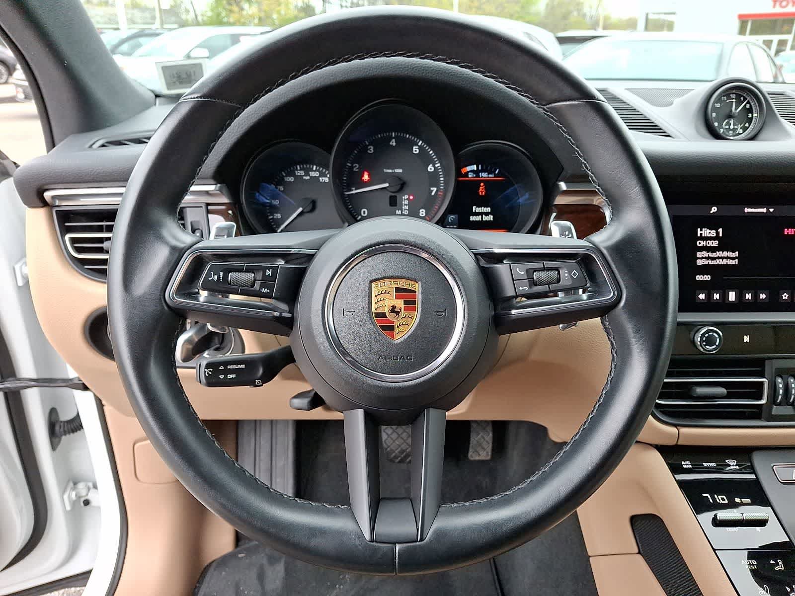 Used 2022 Porsche Macan AWD/4WD image 21