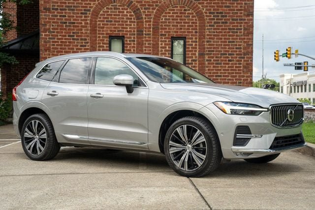 Used 2022 Volvo XC60 B5 Inscription w/ Advanced Package AWD/4WD image 3