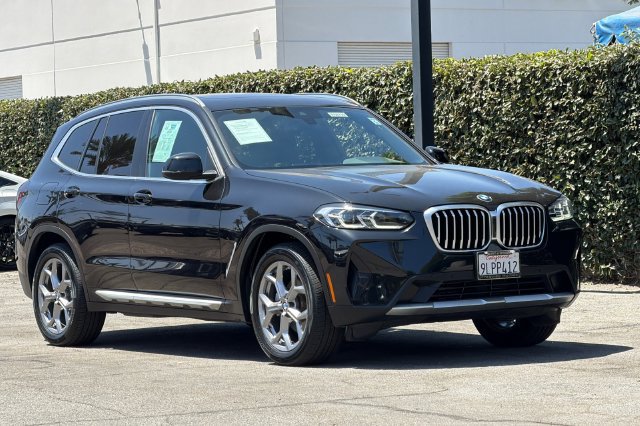 Used 2024 BMW X3 sDrive30i RWD image 2