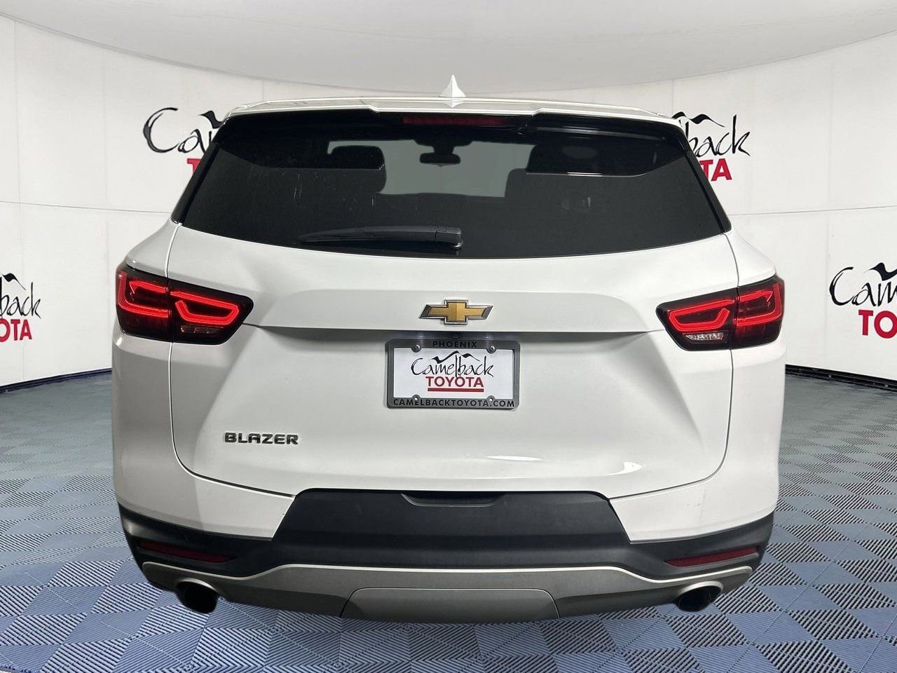 Used 2025 Chevrolet Blazer LT FWD image 6