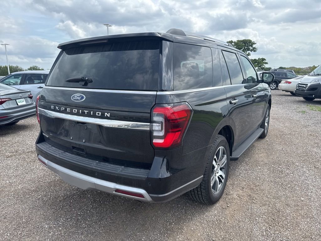Used 2024 Ford Expedition Limited RWD image 6