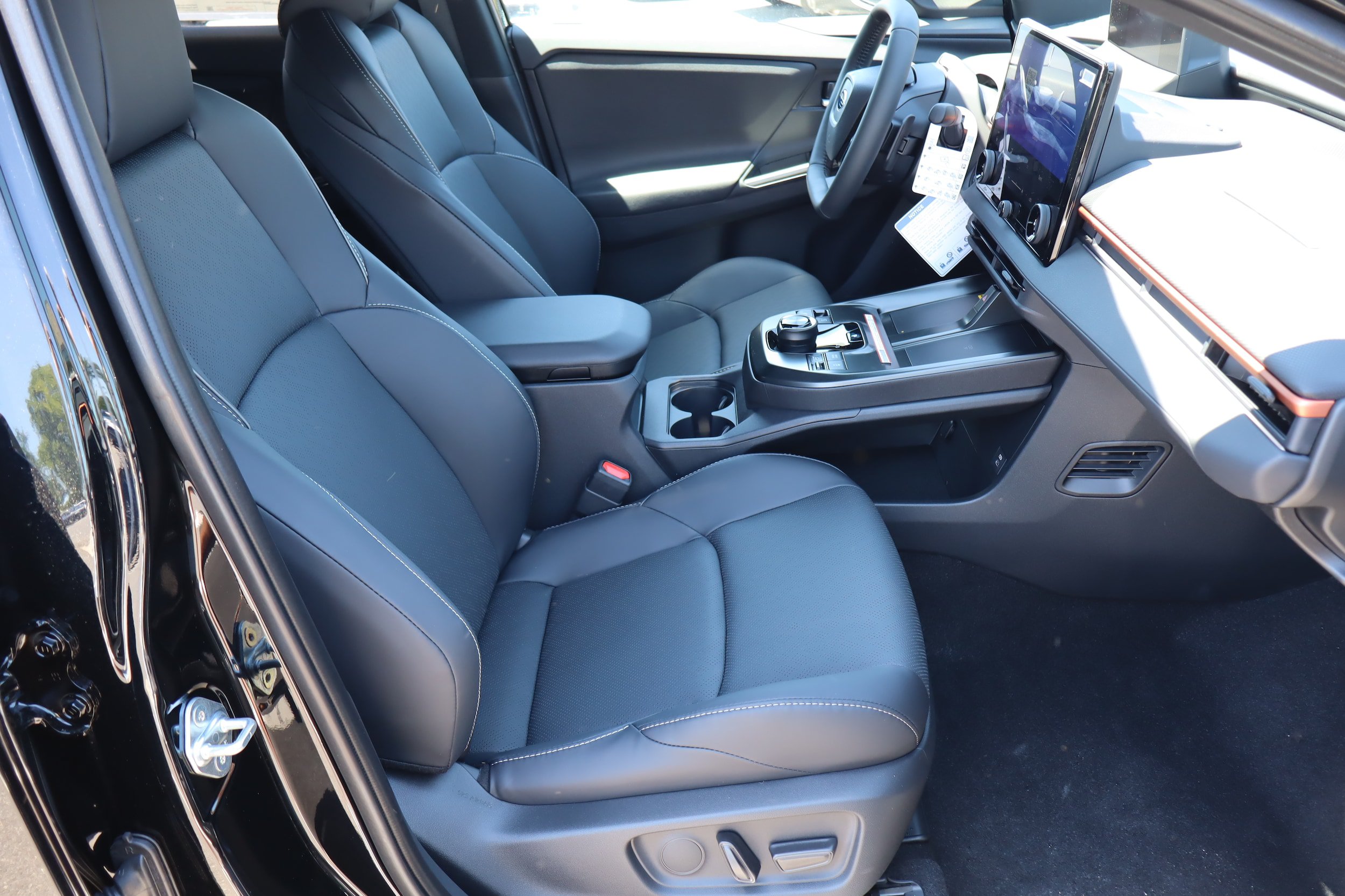 New 2026 Subaru Uncharted AWD image 22