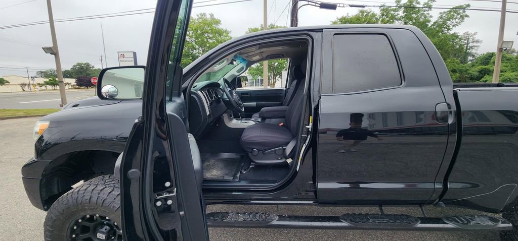 Used 2010 Toyota Tundra 4x4 Double Cab image 11