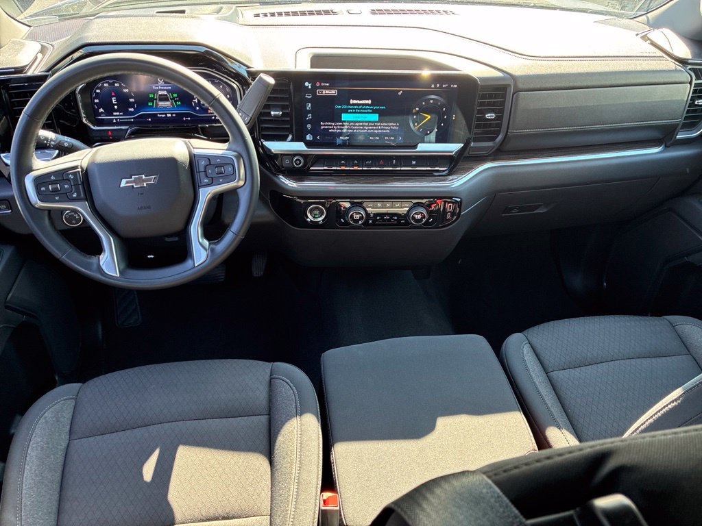 Used 2023 Chevrolet Silverado 1500 LT AWD/4WD image 23