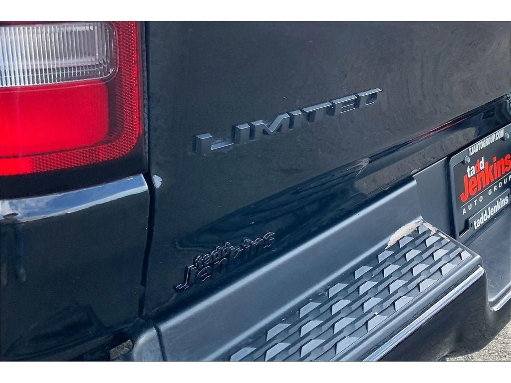 Used 2023 RAM 1500 Limited w/ Night Edition AWD/4WD image 9
