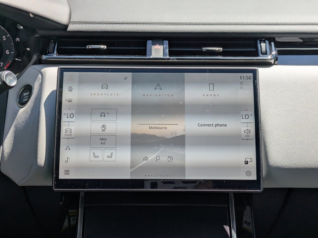 New 2026 Land Rover Range Rover Velar Dynamic SE AWD/4WD image 20