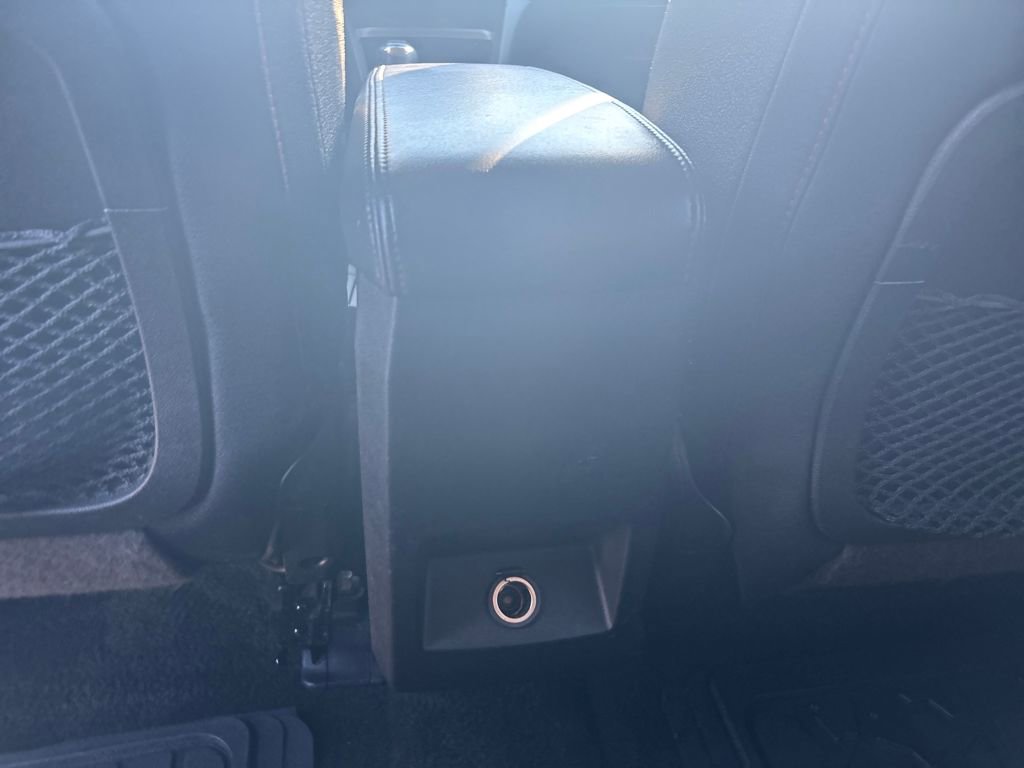 Used 2017 GMC Terrain SLE image 33