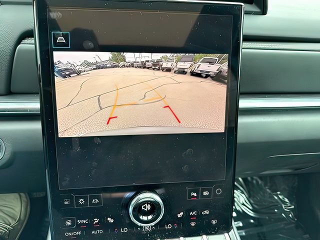Used 2025 GMC Terrain Elevation w/ Elevation Premium Package AWD/4WD image 32