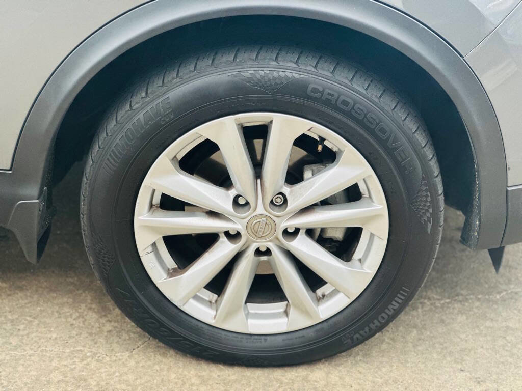 Used 2018 Nissan Rogue Sport S w/ S Appearance Package FWD image 4