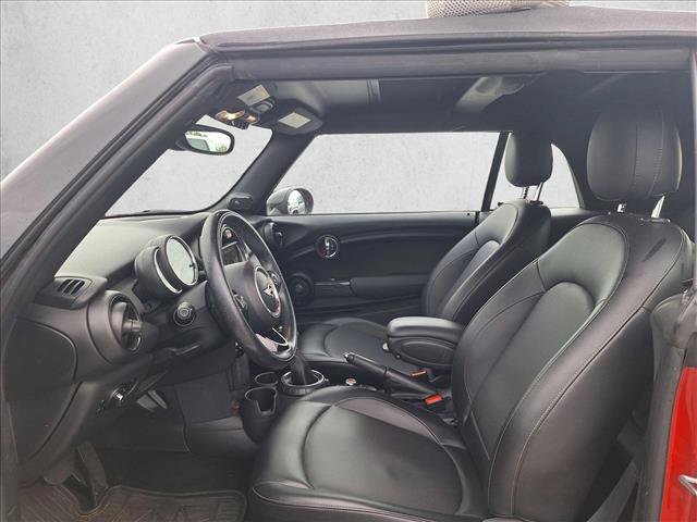 Used 2017 MINI Cooper Convertible image 10