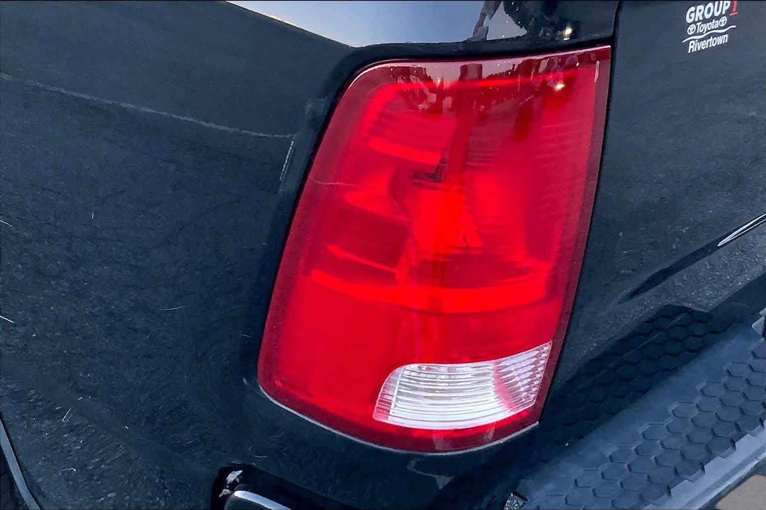 Used 2015 RAM 1500 Express AWD/4WD image 25