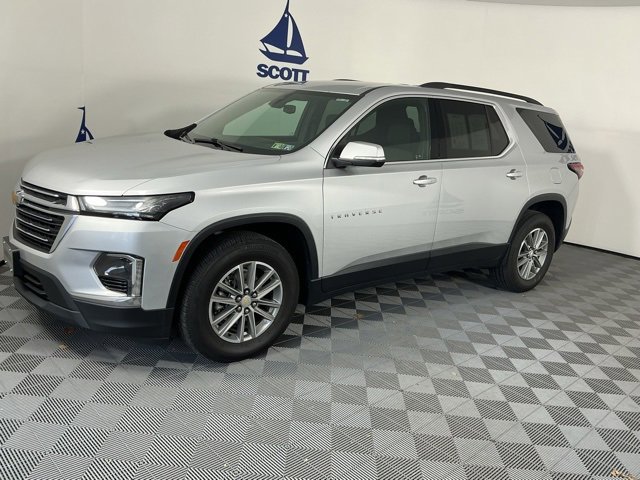 Used 2022 Chevrolet Traverse LT image 3