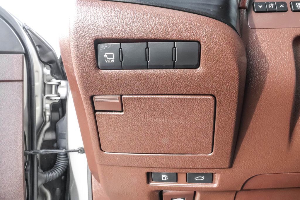 Used 2020 Lexus ES 300h 300h Luxury w/ Accessory Package 2 image 18