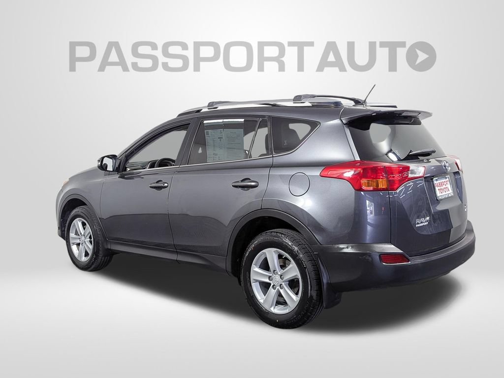 Used 2014 Toyota RAV4 XLE AWD/4WD image 4