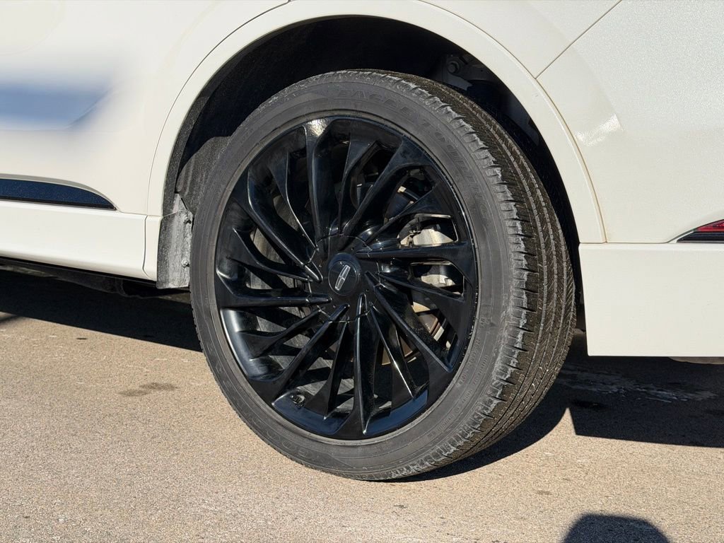 Used 2025 Lincoln Aviator Reserve w/ Jet Appearance Package image 27