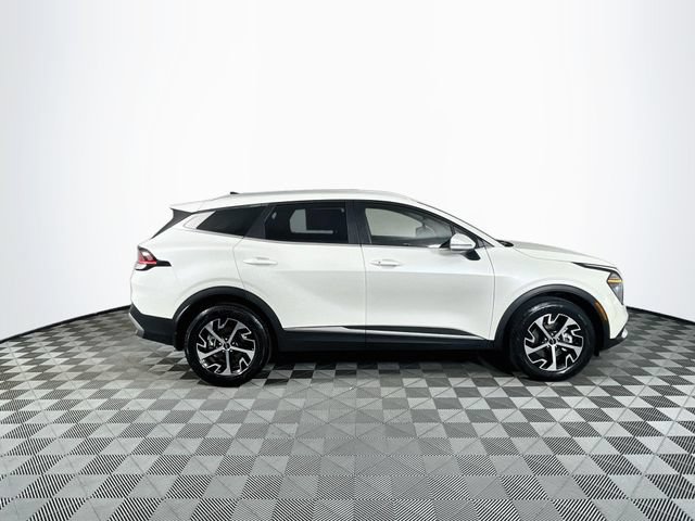 Used 2024 Kia Sportage EX AWD/4WD image 9