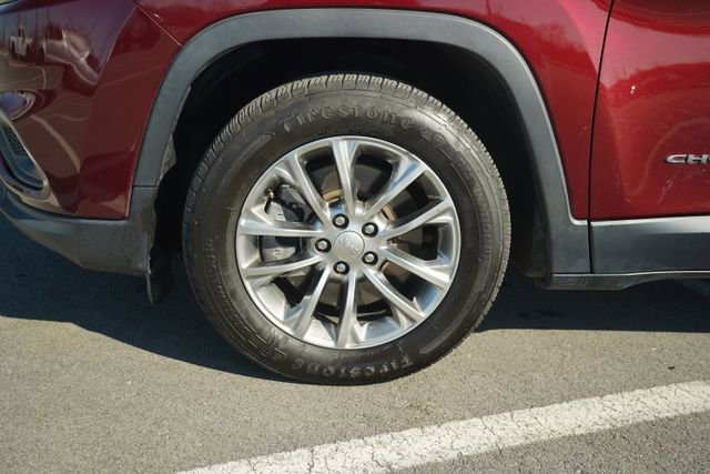 Used 2021 Jeep Cherokee Latitude Plus image 11