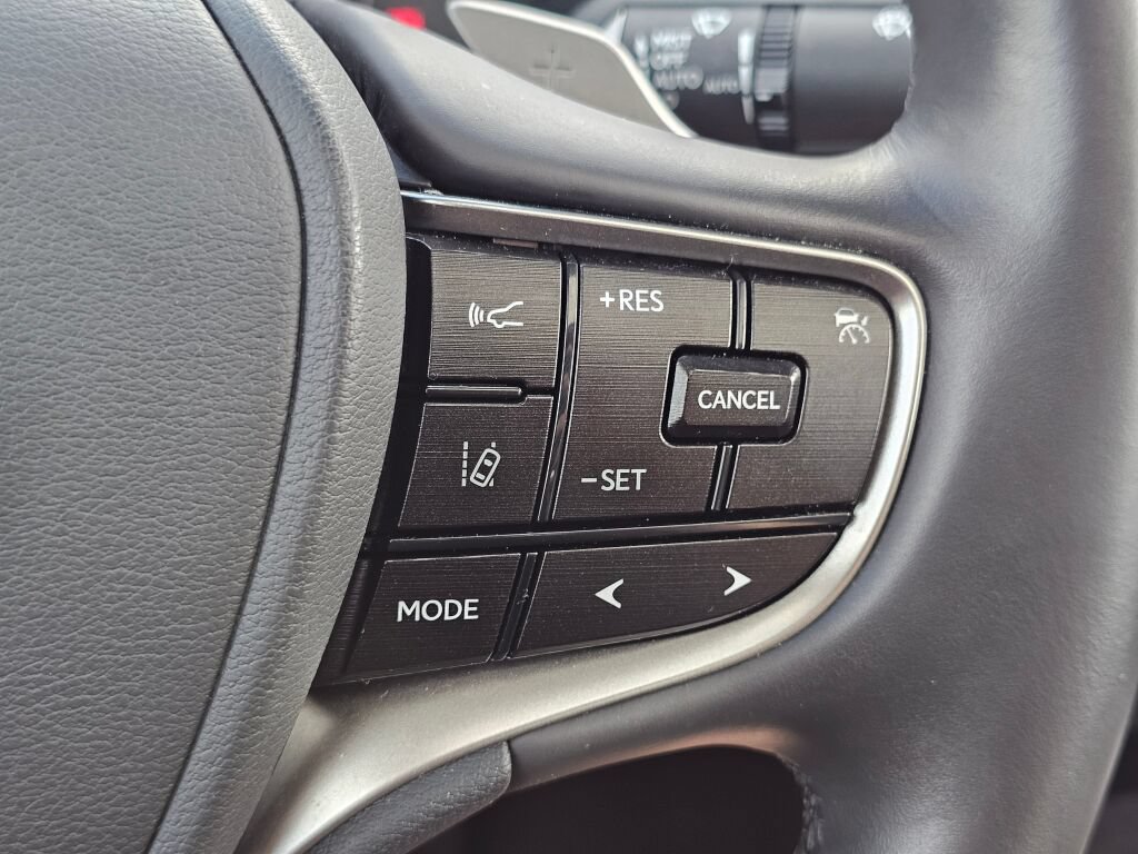 Used 2025 Lexus ES 300h w/ Premium Package FWD image 26