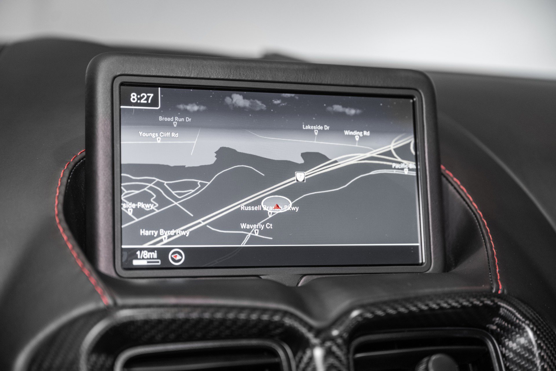 Used 2023 Aston Martin V8 Vantage Coupe image 11