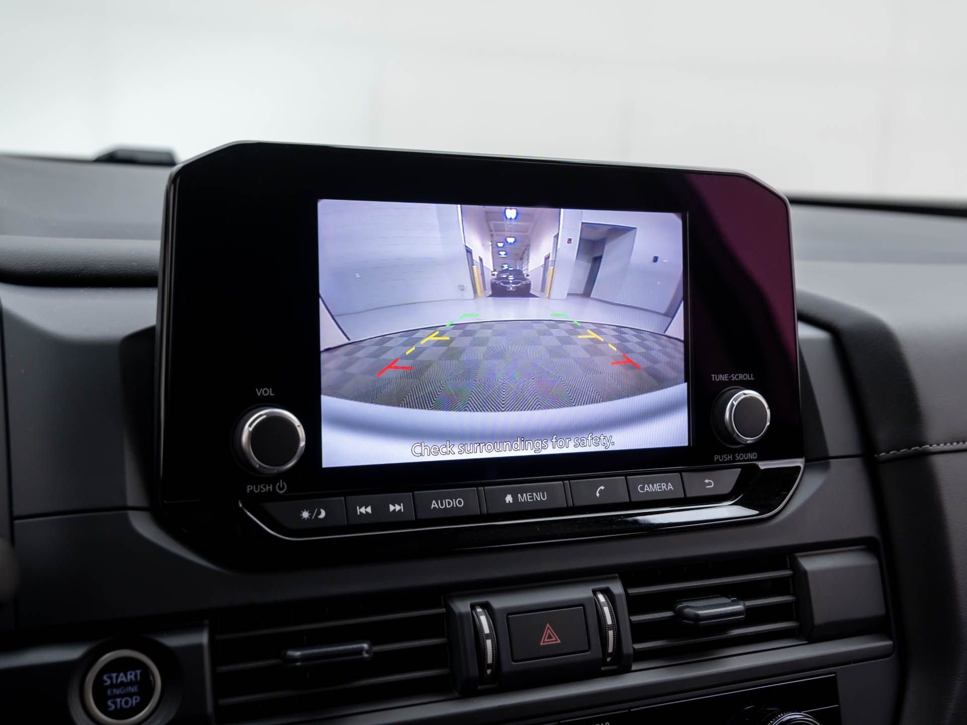 Used 2024 Nissan Pathfinder S image 23