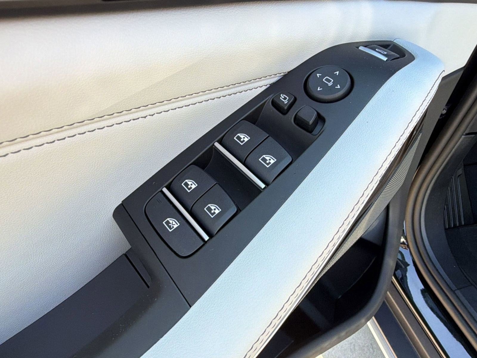 New 2026 BMW X5 xDrive40i AWD/4WD image 19