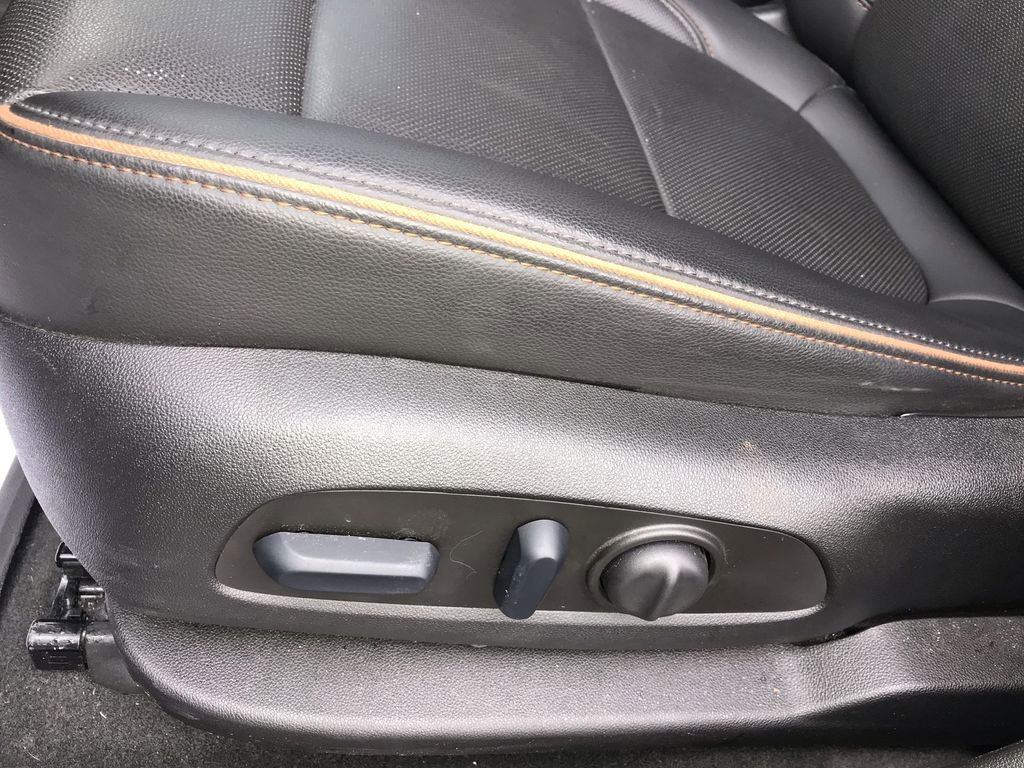 Used 2023 GMC Acadia AT4 w/ GMC Pro Grade Package image 12