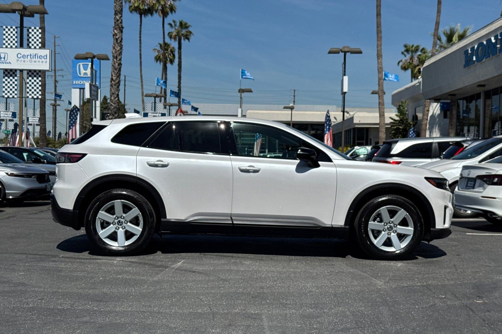 Certified 2025 Honda Prologue EX image 3