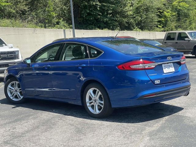 Used 2018 Ford Fusion SE w/ Fusion SE Technology Package FWD image 6
