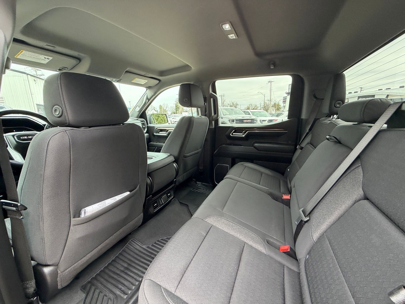 Used 2024 GMC Sierra 1500 Elevation image 32