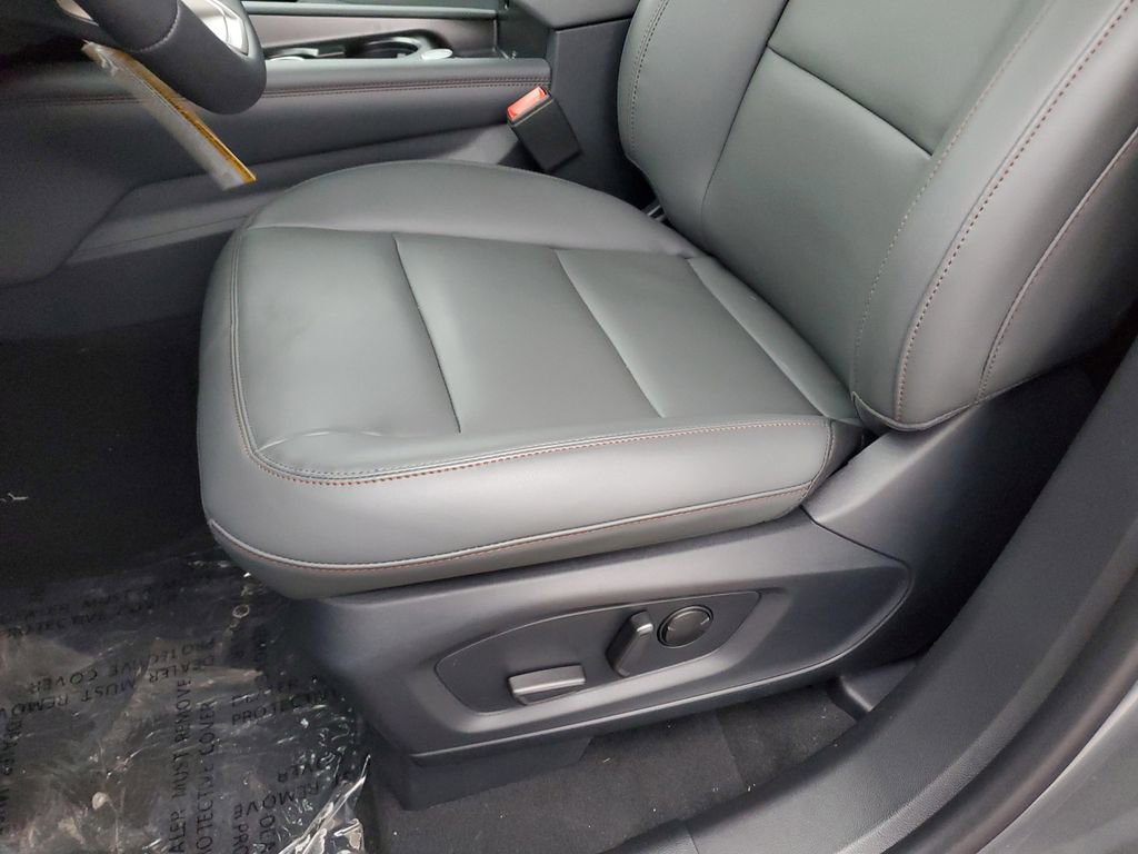 New 2026 Ford Explorer Active w/ Active Comfort Package image 15