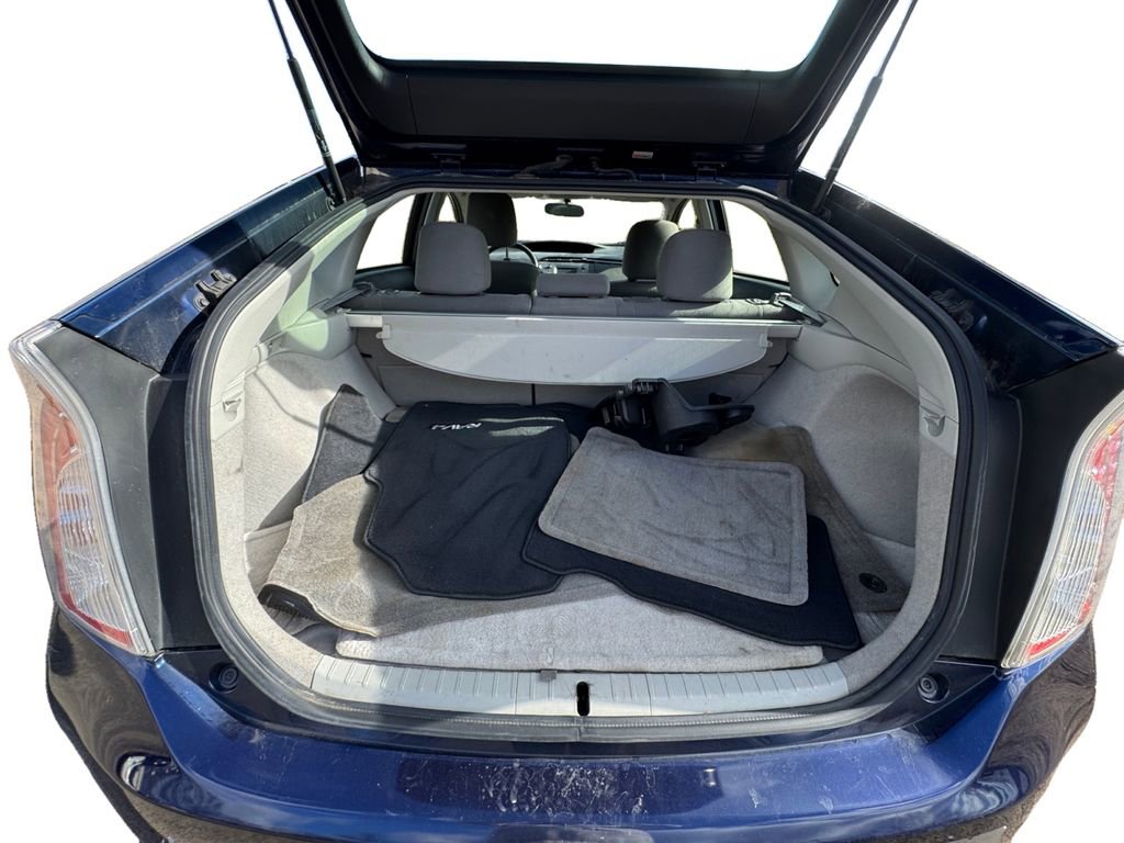 Used 2015 Toyota Prius Three image 19