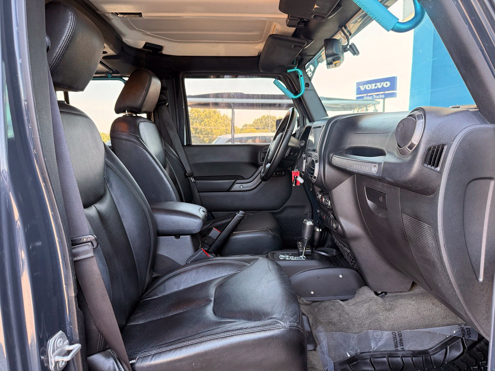 Used 2017 Jeep Wrangler Unlimited Sport w/ Quick Order Package 24S AWD/4WD image 29