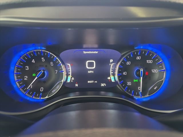 Certified 2019 Chrysler Pacifica Limited w/ Tire & Wheel Group image 17