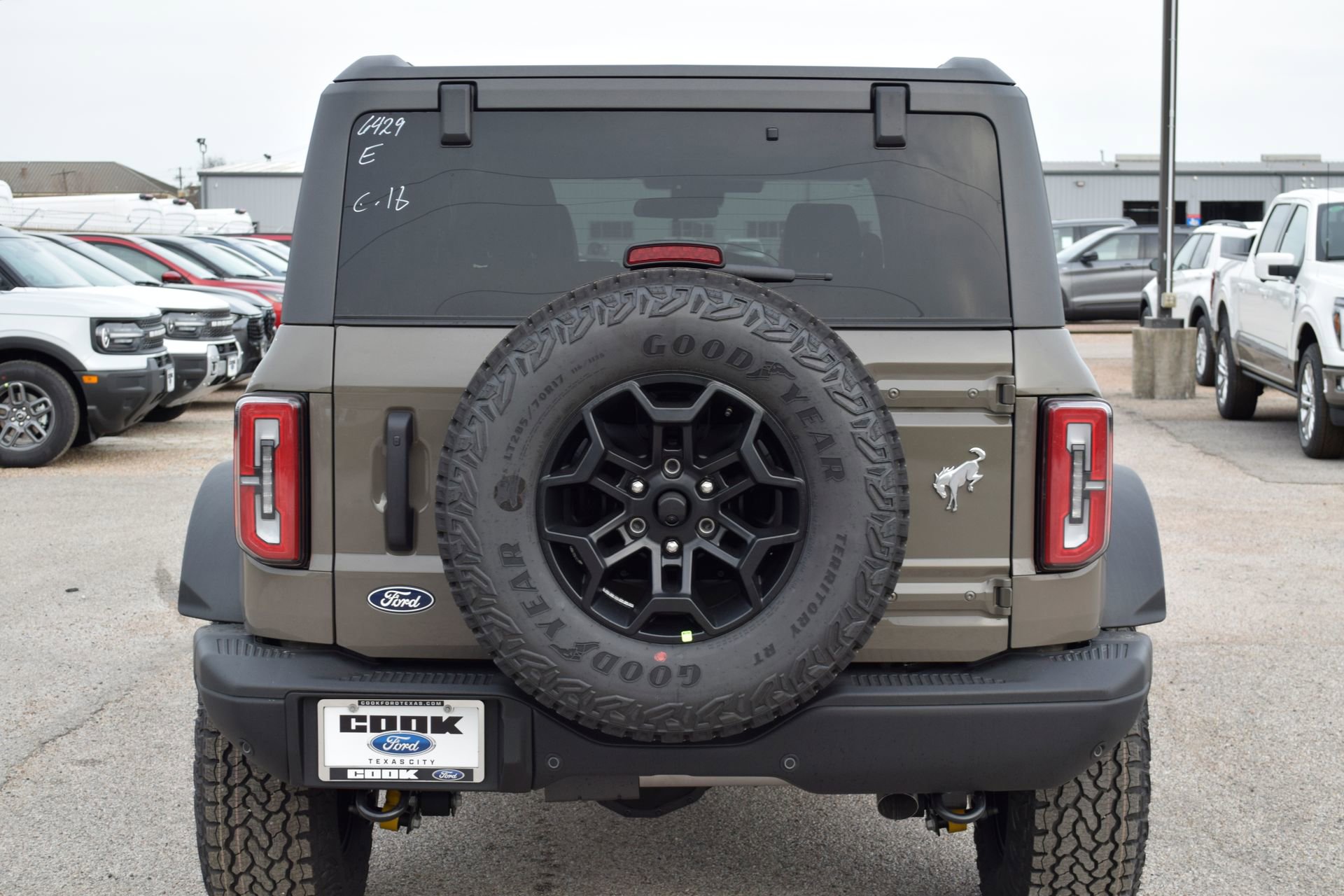 New 2026 Ford Bronco Badlands AWD/4WD image 5