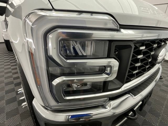 Used 2025 Ford F350 Lariat w/ Lariat Ultimate Package image 25