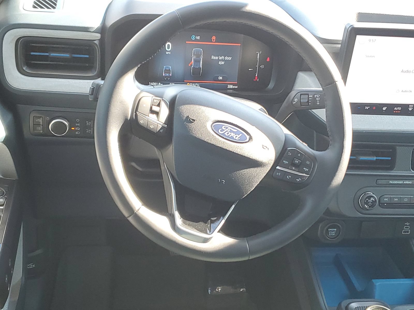 Used 2025 Ford Maverick XLT w/ XLT Luxury Package FWD image 11