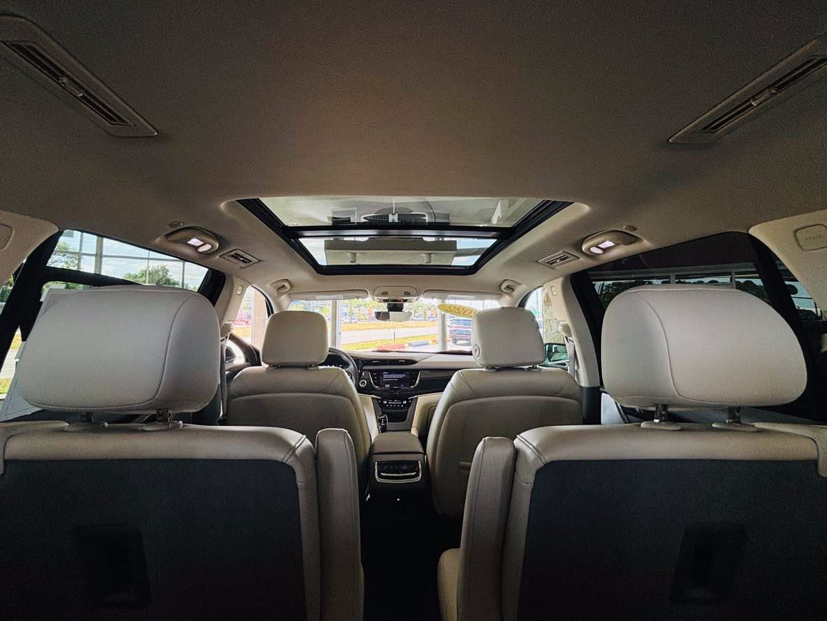 Used 2022 Cadillac XT6 Premium Luxury w/ Technology Package AWD/4WD image 50
