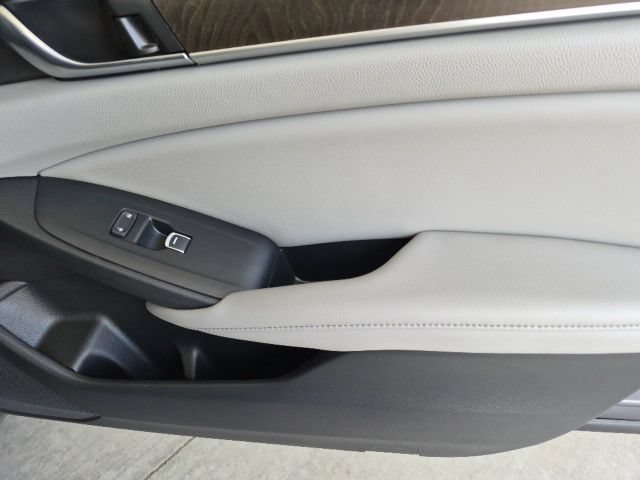 Certified 2020 Honda Accord EX image 28