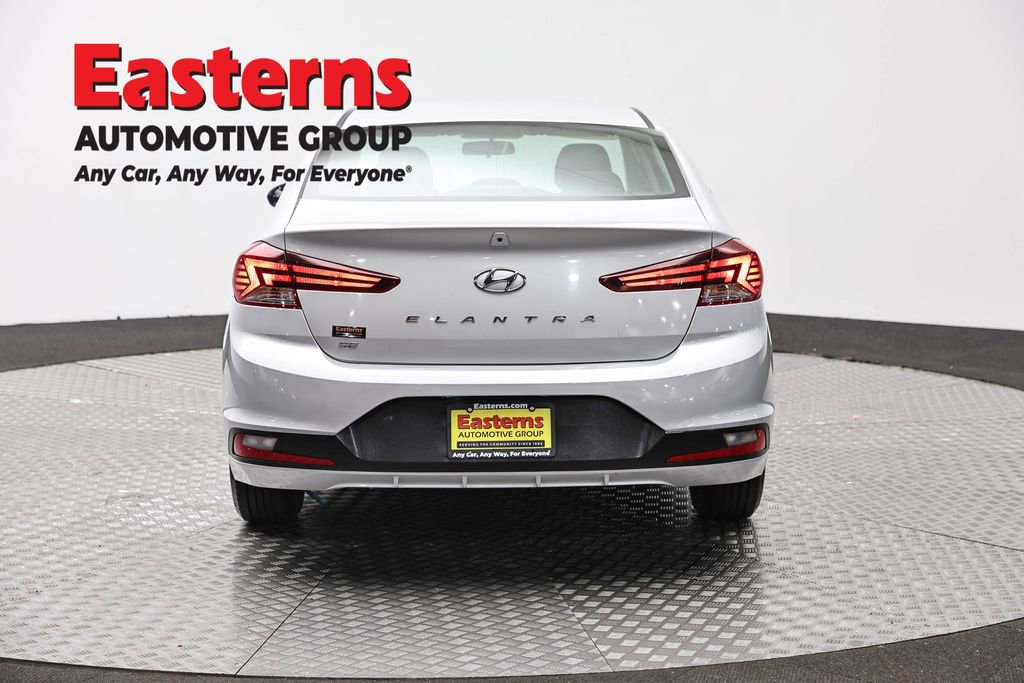 Used 2019 Hyundai Elantra SE w/ Cargo Package FWD image 6
