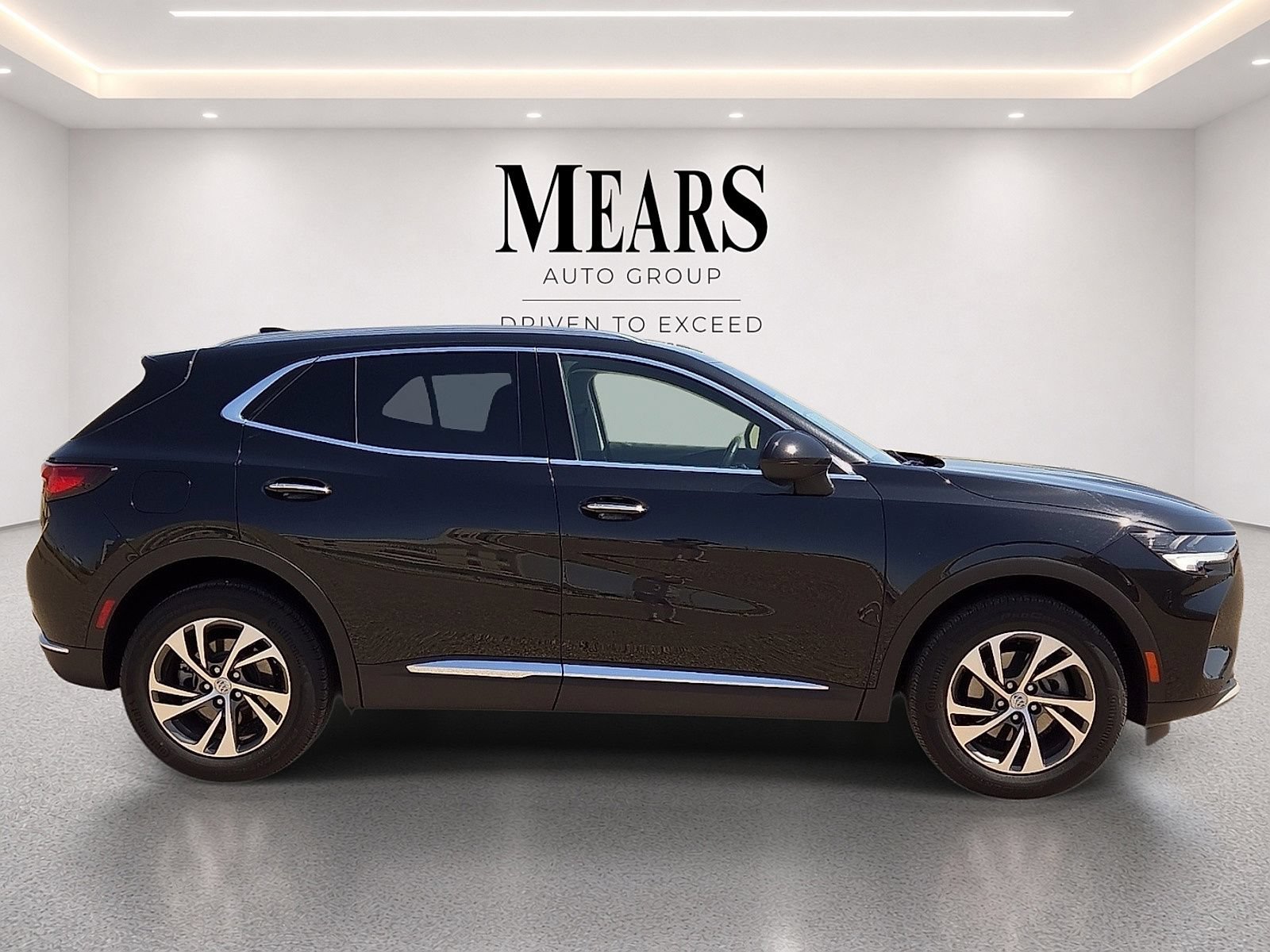 Used 2023 Buick Envision Essence AWD/4WD image 6